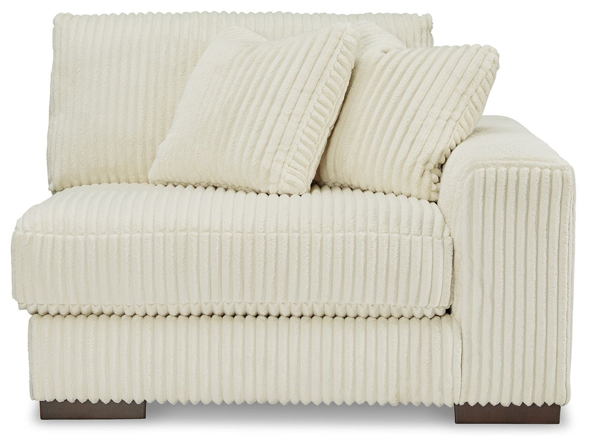 Lindyn - Sectional Sofa - Marijuana Mama