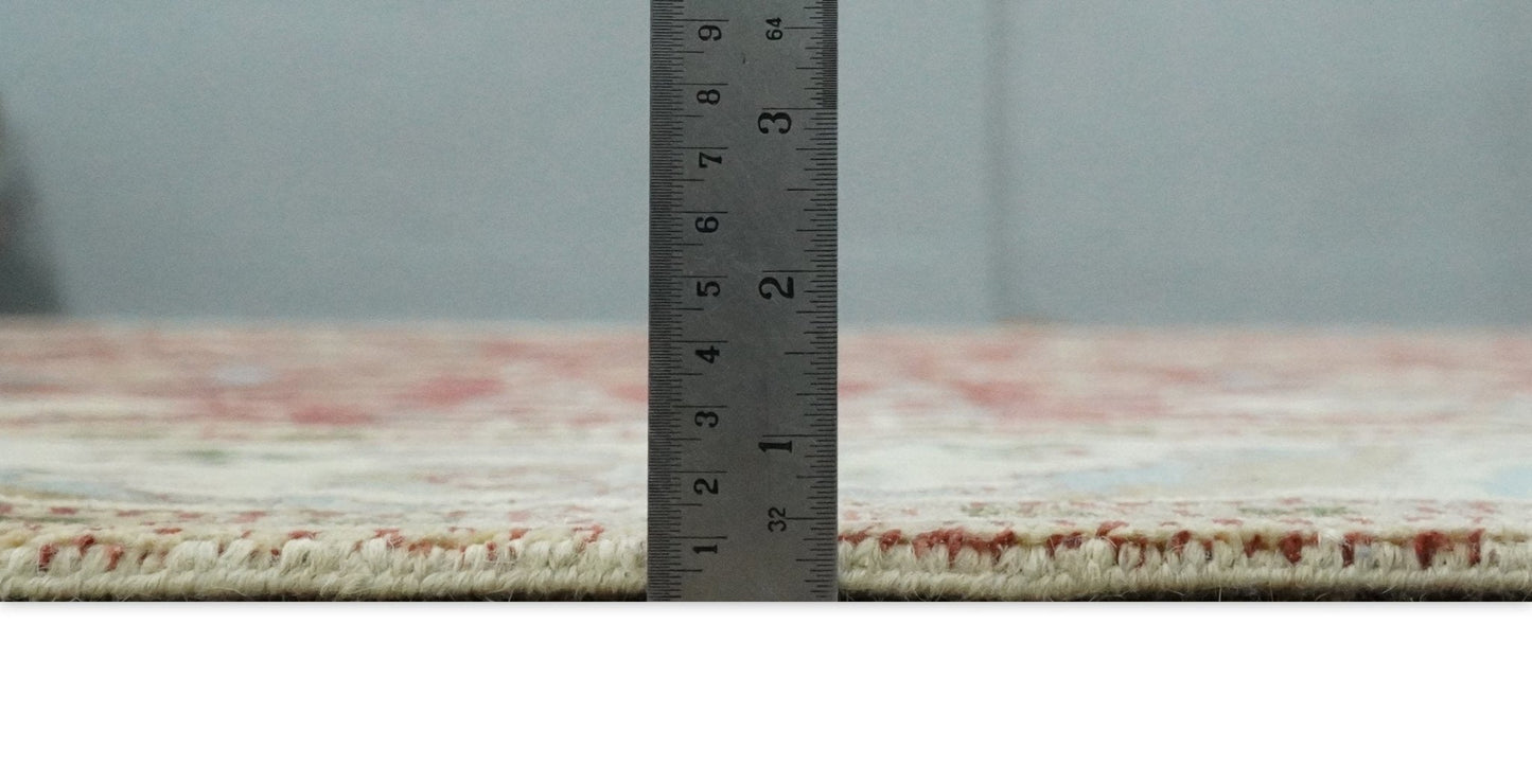 Fine Hand Knotted Traditional Wool Rug