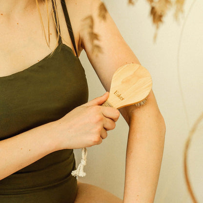 Natural Bristle Dry Hemp Brush